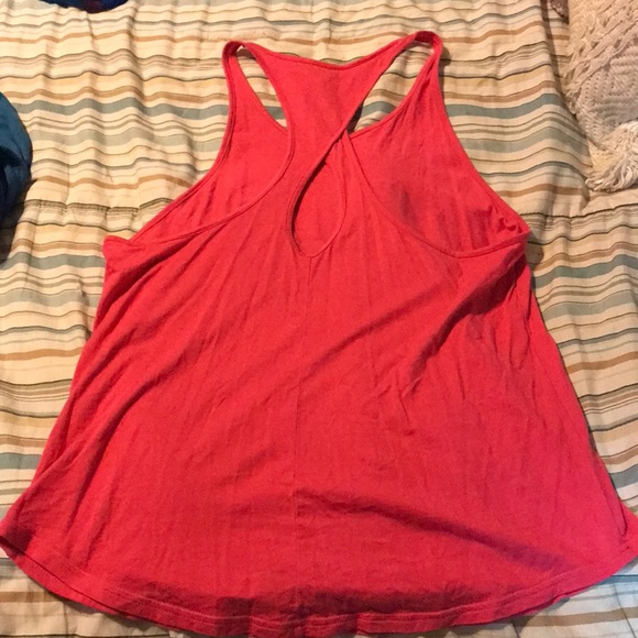 Under armor pink tank top Sz M 😍 - Picture 7 of 8